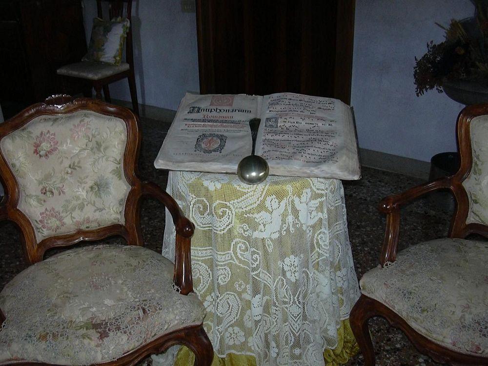 Bed & Breakfast At A Palazzo 3*