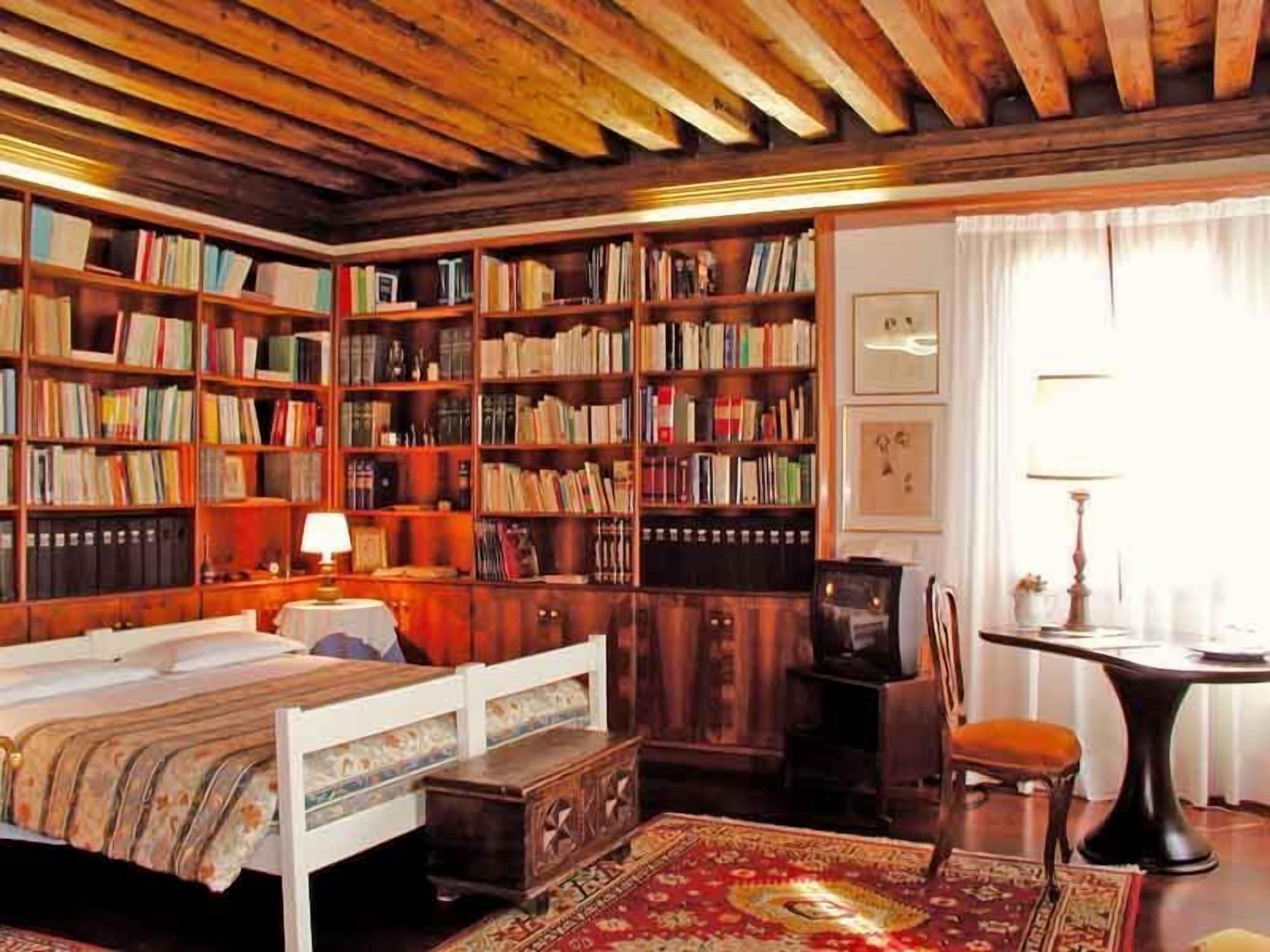 At A Palazzo Bed & Breakfast 3*